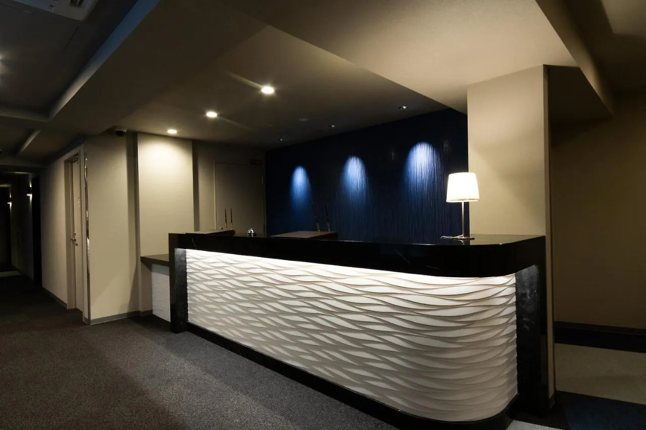 Nanba Minami Crystal Hotel Osaka 4*,